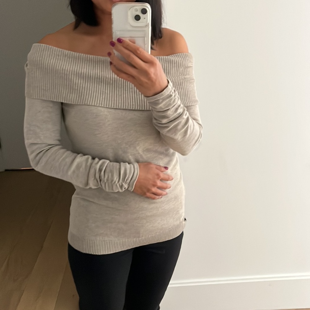 ALLOY Women’s Brown Off the Shoulder Sweater (Size: Small)